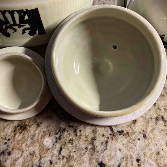 Hall's Vintage Silhouette Teapot with Creamer and Sugar including lids - Picture 11 of 14